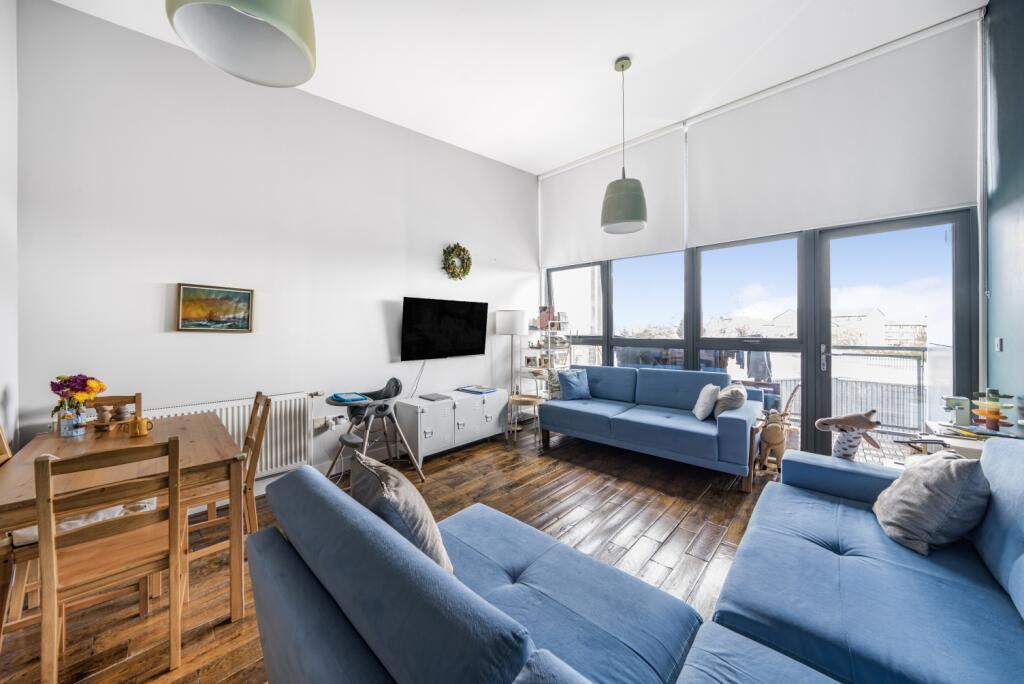 2 bed 1st Floor Flat for rent in Bermondsey. From Acorn - London Bridge