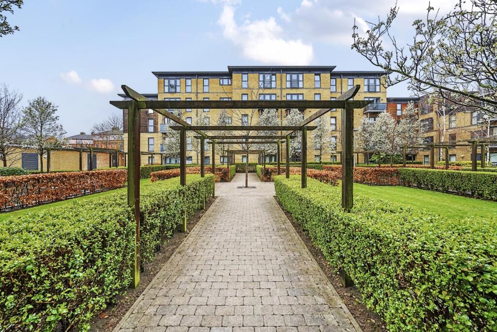 2 bed 1st Floor Flat for rent in Bermondsey. From Acorn - London Bridge