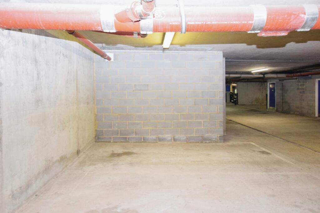 4 bed Car Parking for rent in Bermondsey. From Acorn - London Bridge