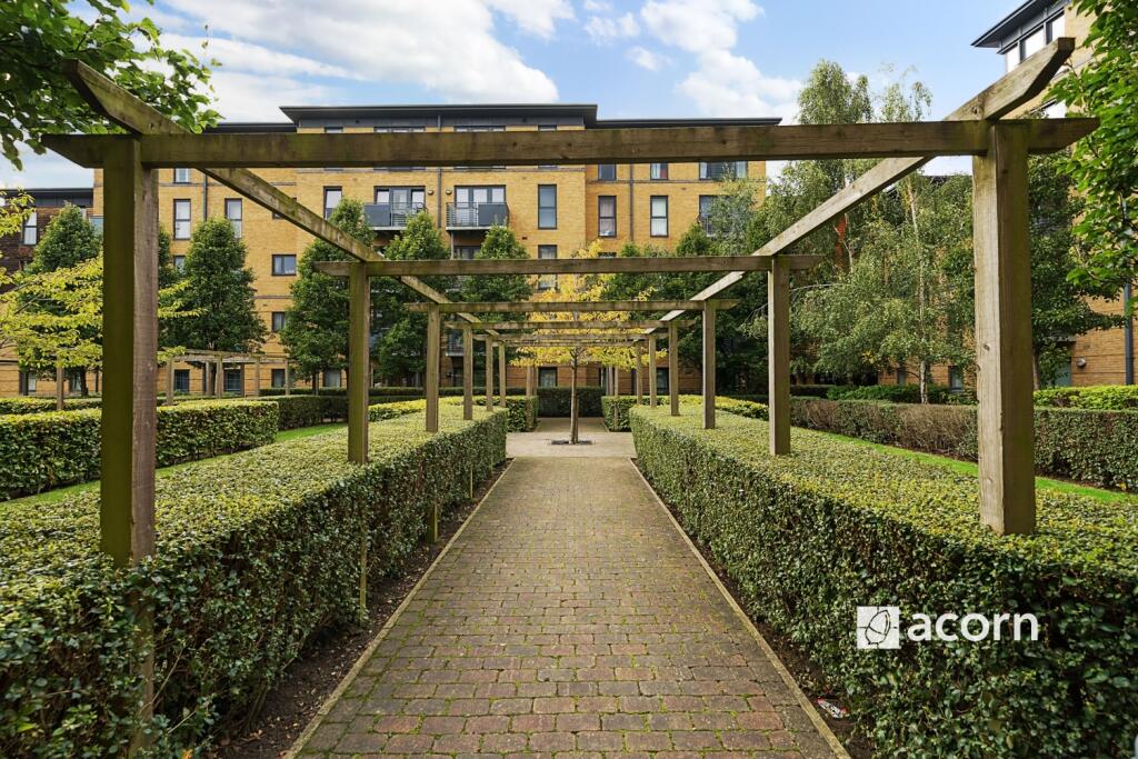 4 bed 1st Floor Flat for rent in Bermondsey. From Acorn - London Bridge