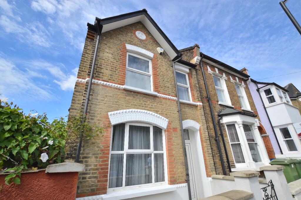3 bed Detached House for rent in Catford. From Acorn - Peckham Rye