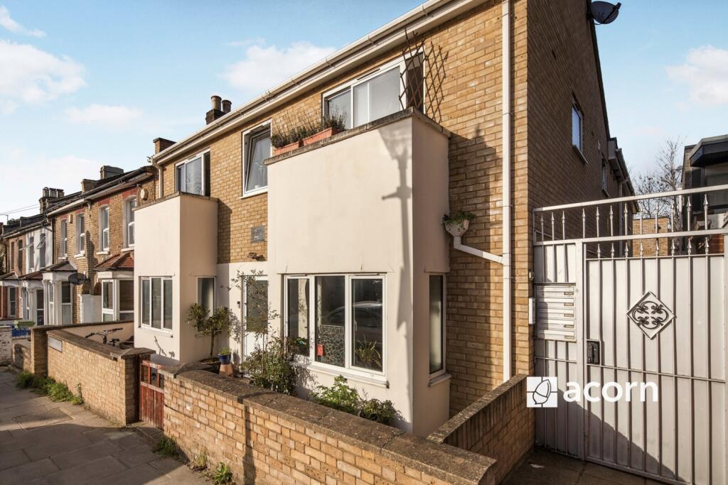 1 bed 1st Floor Flat for rent in Deptford. From Acorn - Peckham Rye