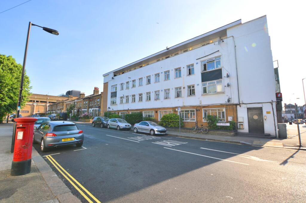 1 bed 1st Floor Flat for rent in Camberwell. From Acorn - Peckham Rye 1 bed 1st Floor Flat for rent in Camberwell. From Acorn - Peckham Rye