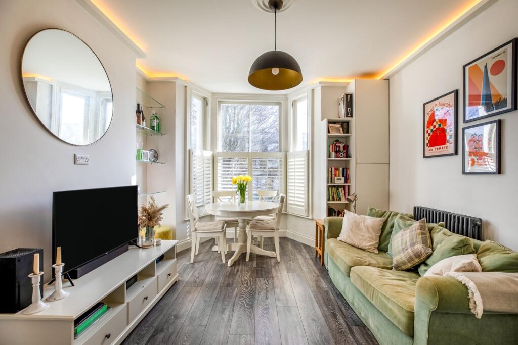 1 bed 1st Floor Flat for rent in Camberwell. From Acorn - Peckham Rye