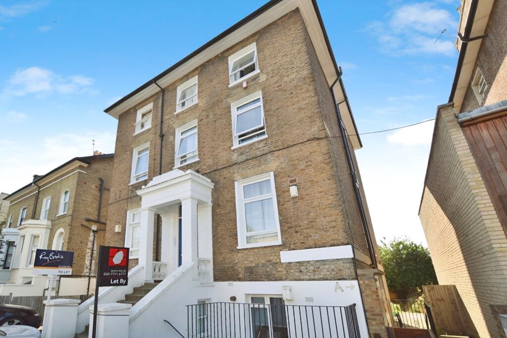 2 bed 1st Floor Flat for rent in Camberwell. From Acorn - Peckham Rye