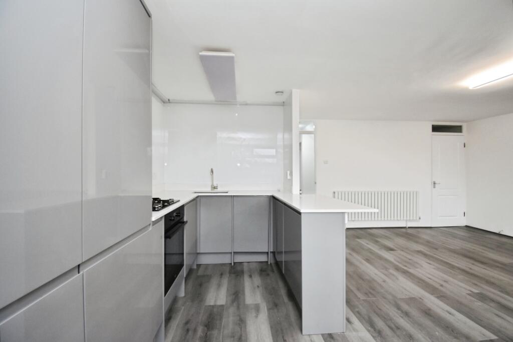 2 bed Annexe for rent in Ruxley. From Langford Russell - Sidcup