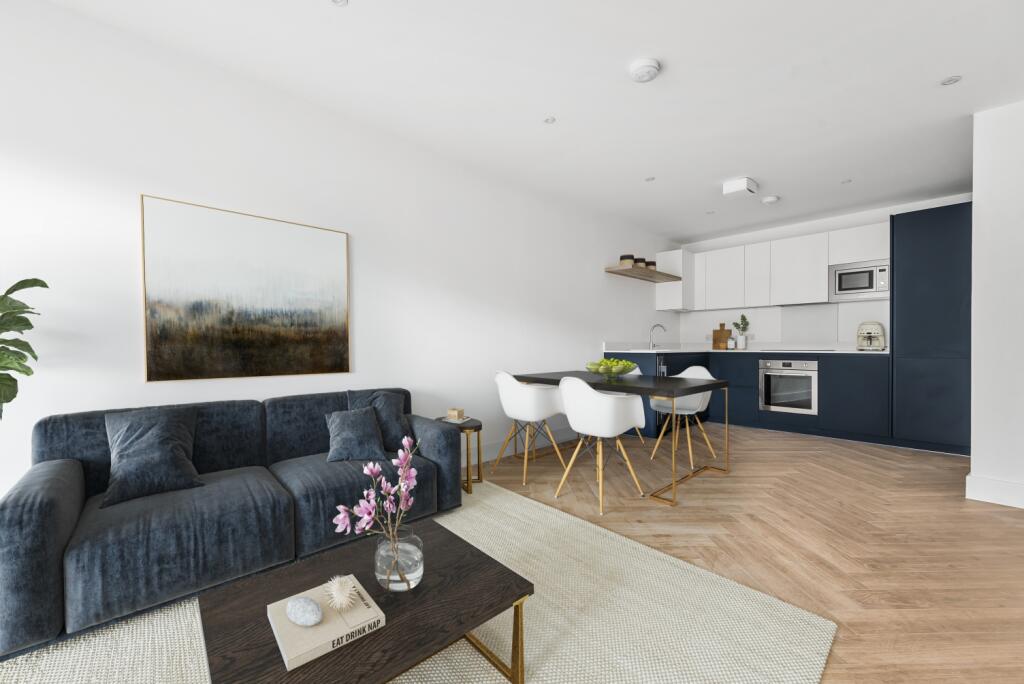 2 bed 1st Floor Flat for rent in Ruxley. From Langford Russell - Sidcup