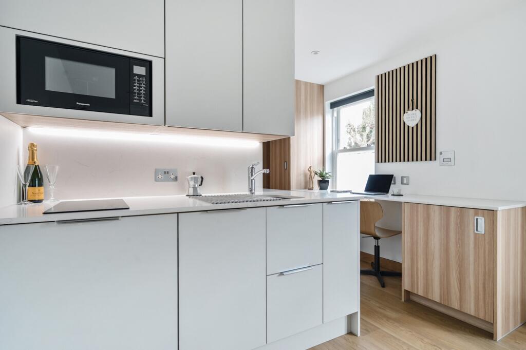 4 bed Studio for rent in Sidcup. From Langford Russell - Sidcup 4 bed Studio for rent in Sidcup. From Langford Russell - Sidcup