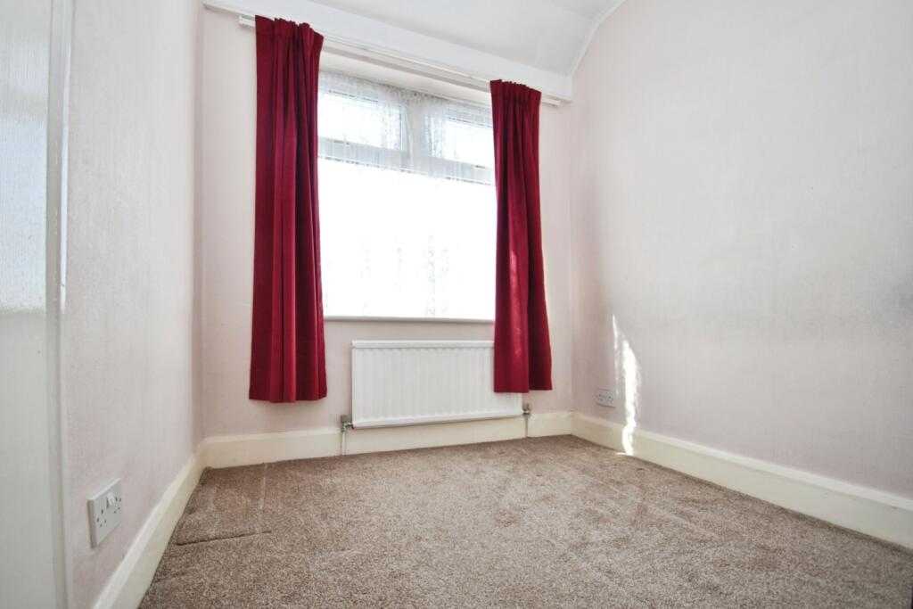 2 bed Mid Terraced House for rent in Sidcup. From Langford Russell - Sidcup