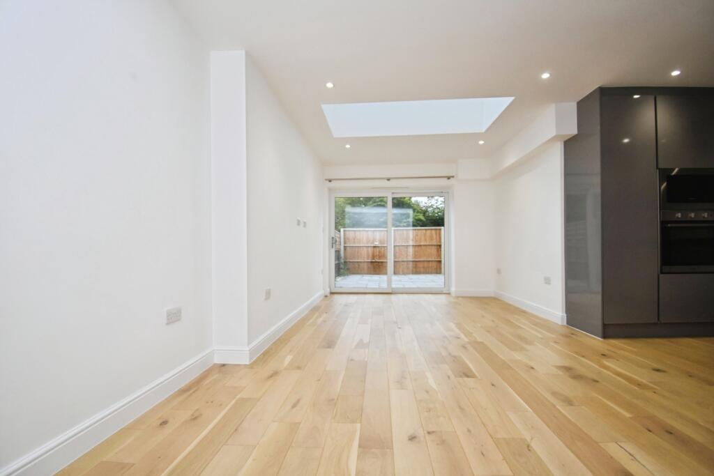 3 bed Annexe for rent in North Cray. From Langford Russell - Sidcup 3 bed Annexe for rent in North Cray. From Langford Russell - Sidcup
