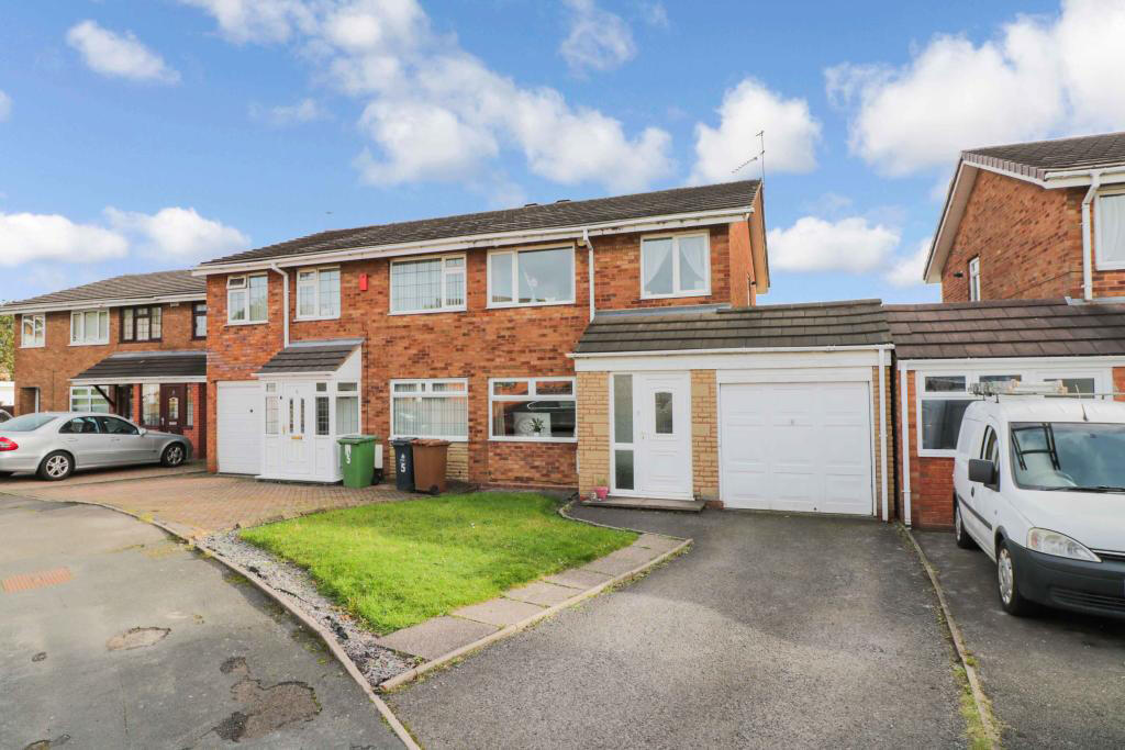 3 bed Semi Detached for rent in Walsall. From Acorns & Co Estate Agents, Walsall
