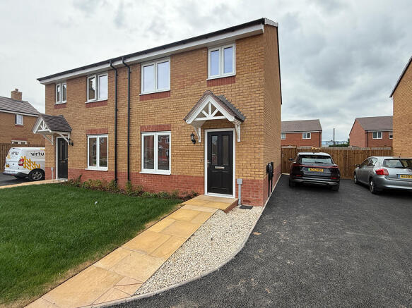 3 bed Semi Detached for rent in Pelsall. From Acorns & Co Estate Agents, Walsall 3 bed Semi Detached for rent in Pelsall. From Acorns & Co Estate Agents, Walsall