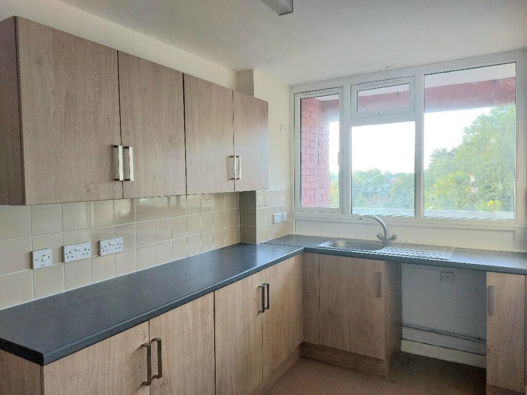 2 bed Mid Terraced House for rent in London. From Ad Hoc Property Management Ltd - London
