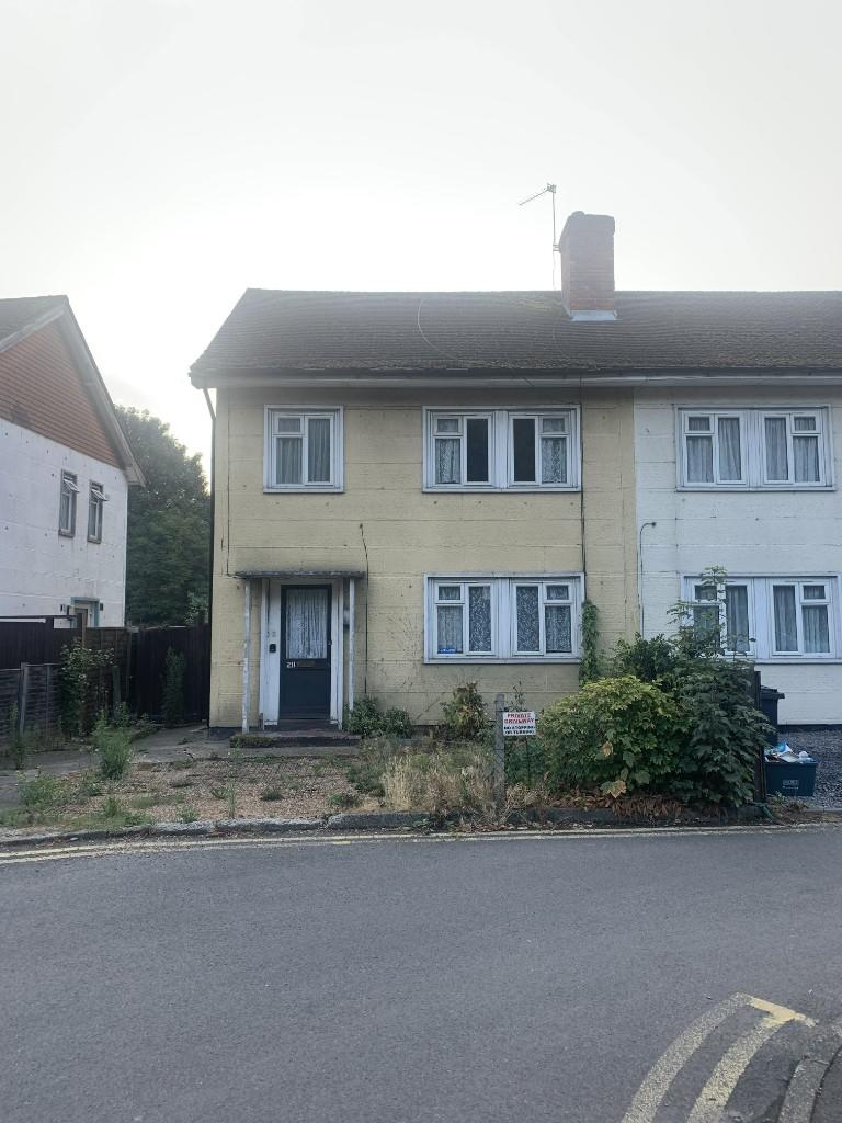 1 bed Mid Terraced House for rent in Mitcham. From Ad Hoc Property Management Ltd - London
