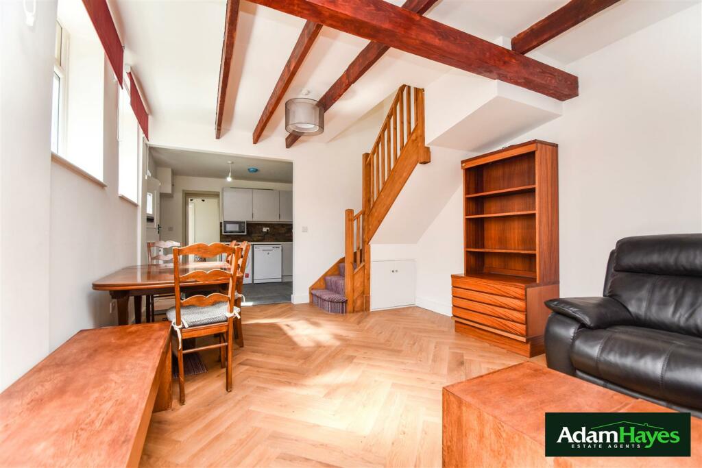 3 bed Detached House for rent in Friern Barnet. From Adam Hayes Estate Agents - North Finchley - N12