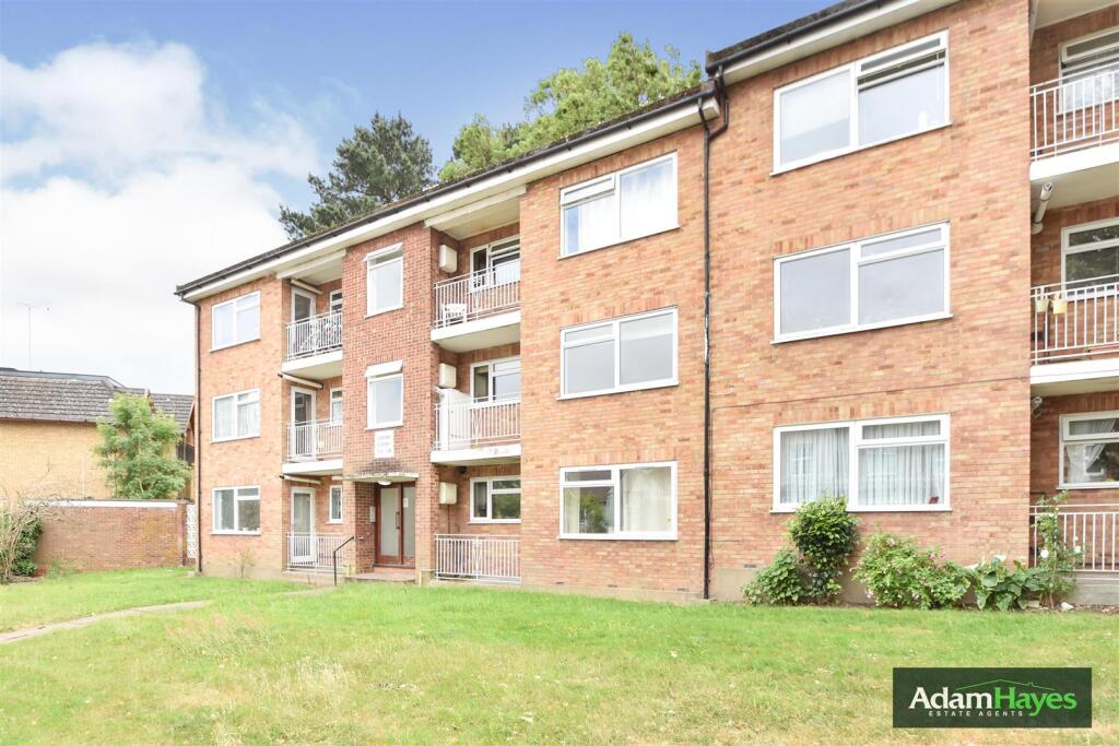 2 bed Apartment for rent in Friern Barnet. From Adam Hayes Estate Agents - North Finchley - N12