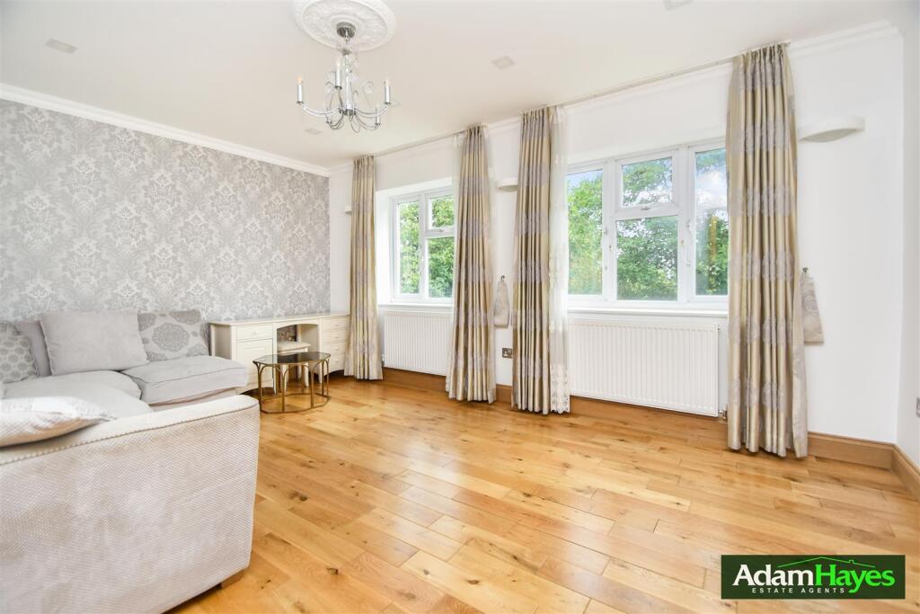 2 bed Apartment for rent in Friern Barnet. From Adam Hayes Estate Agents - North Finchley - N12 2 bed Apartment for rent in Friern Barnet. From Adam Hayes Estate Agents - North Finchley - N12