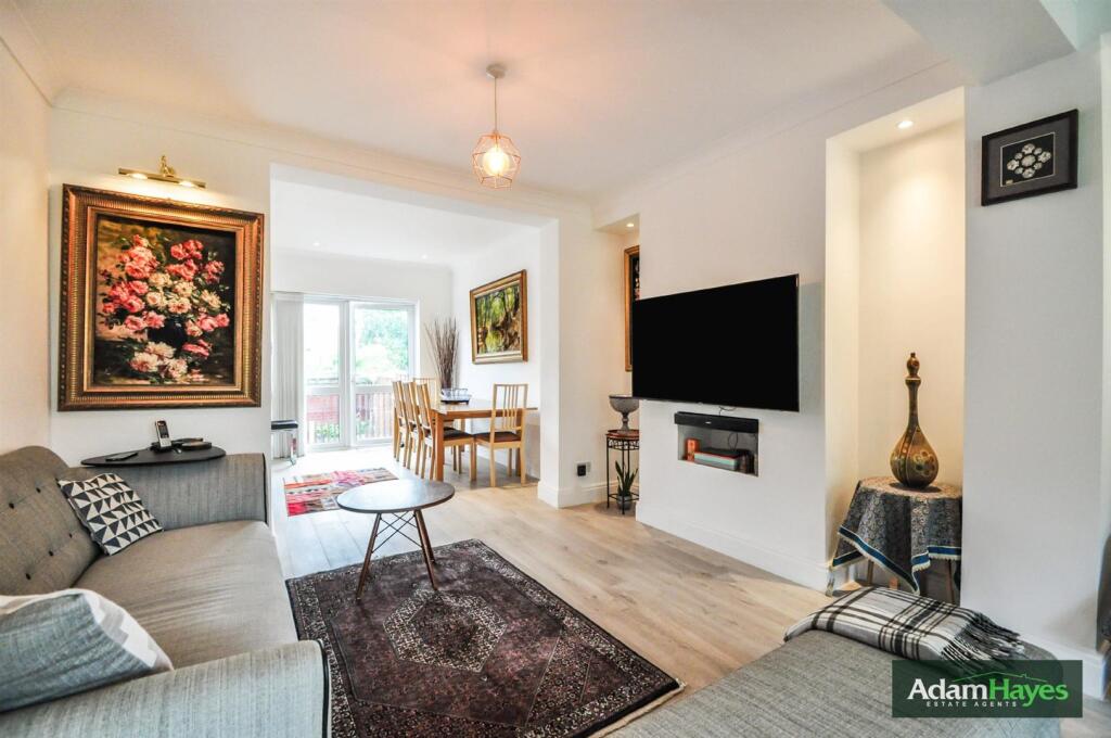 3 bed End of Terrace for rent in Barnet. From Adam Hayes Estate Agents - North Finchley - N12