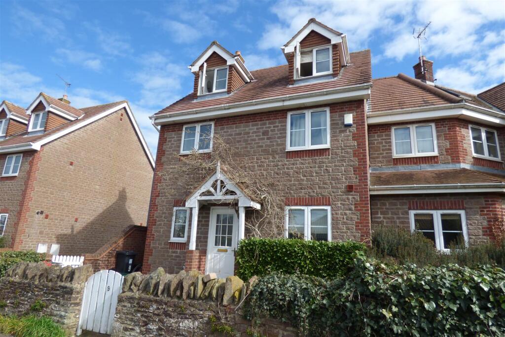 4 bed End of Terrace for rent in Bristol. From A J Homes - Winterbourne