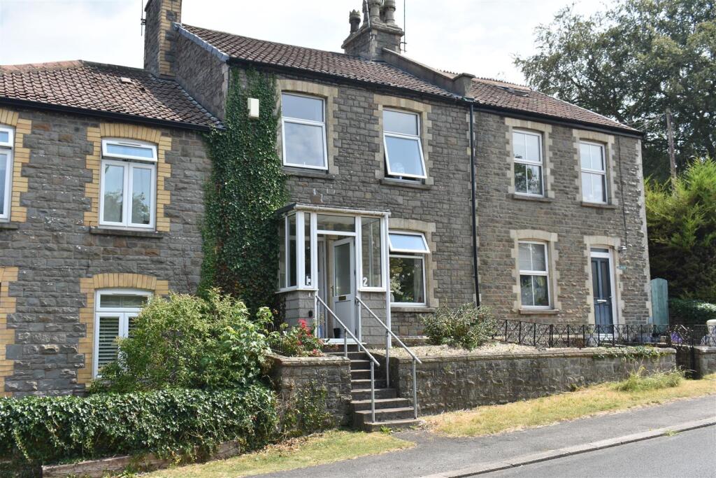 3 bed Cottage for rent in Whiteshill. From A J Homes - Winterbourne