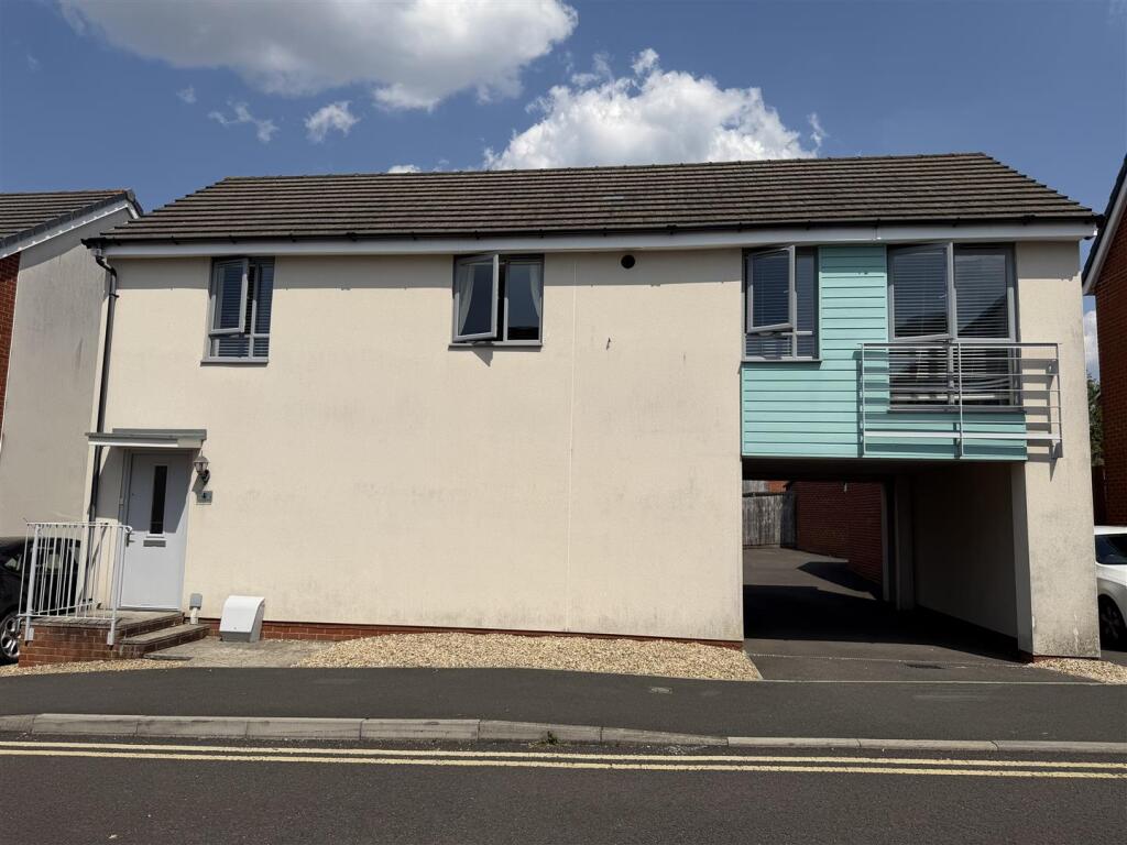 2 bed Detached for rent in Broomhill. From A J Homes - Winterbourne