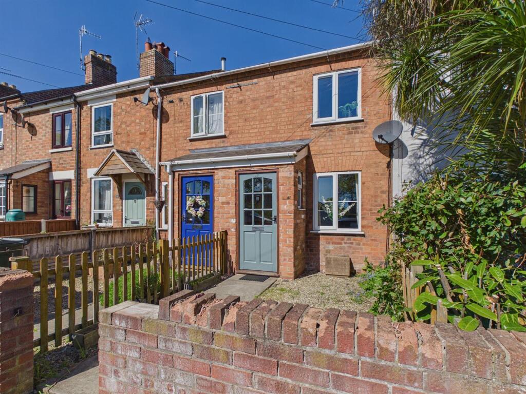 2 bed Mid Terraced House for rent in Great Malvern. From Allan Morris - Malvern