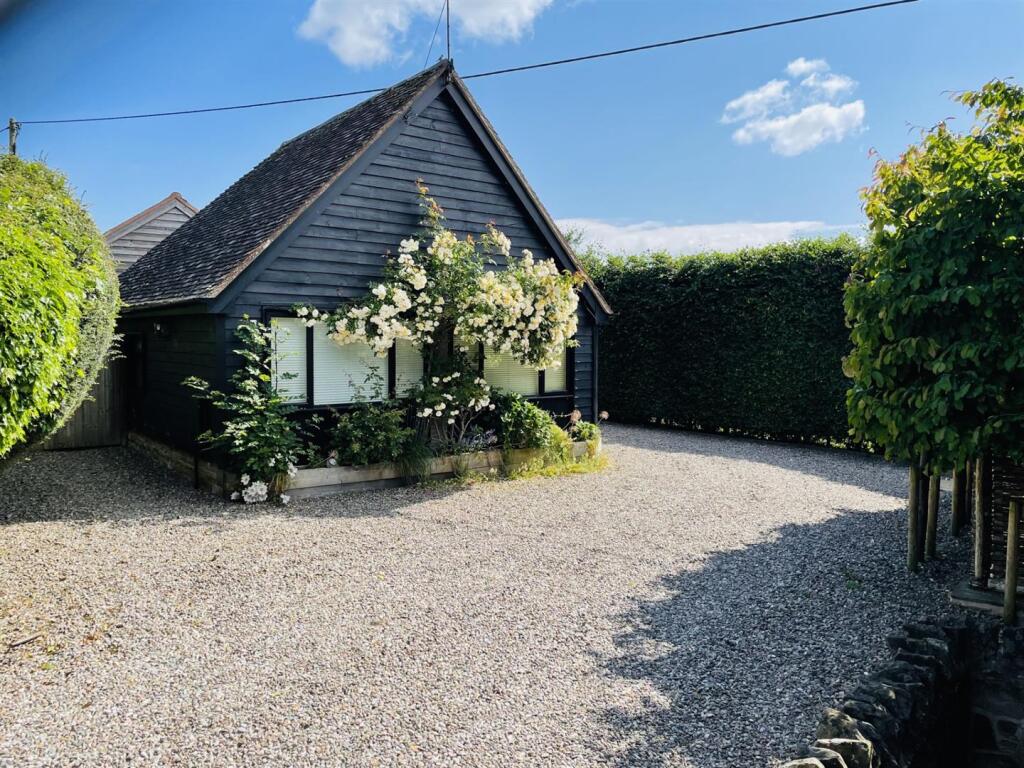 2 bed Cottage for rent in Westfield. From Allan Morris - Malvern