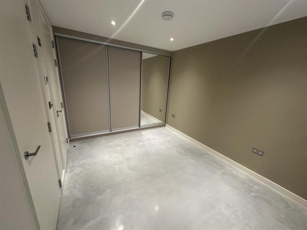 1 bed Apartment for rent in London. From Alwyne Estate Agents - London