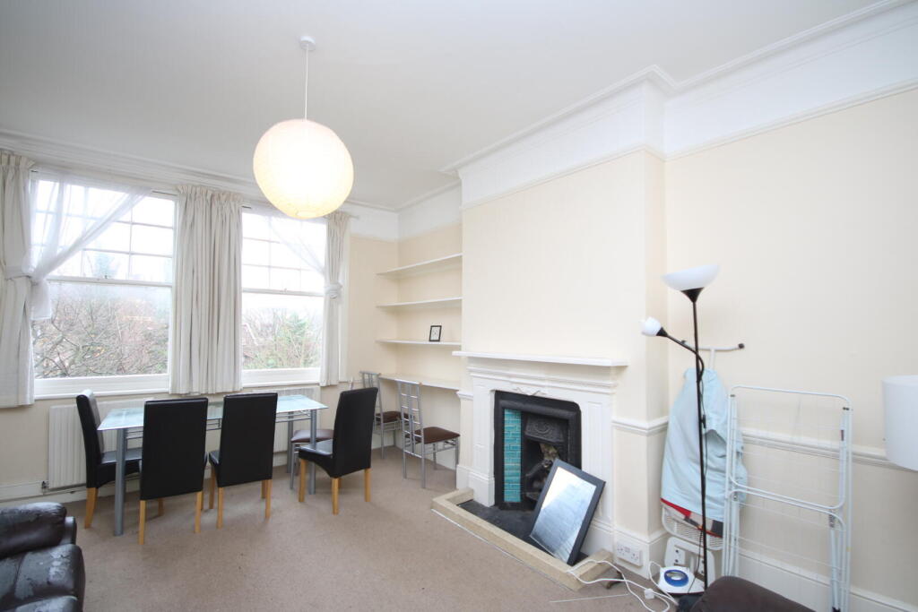 2 bed 1st Floor Flat for rent in London. From Alwyne Estate Agents - London