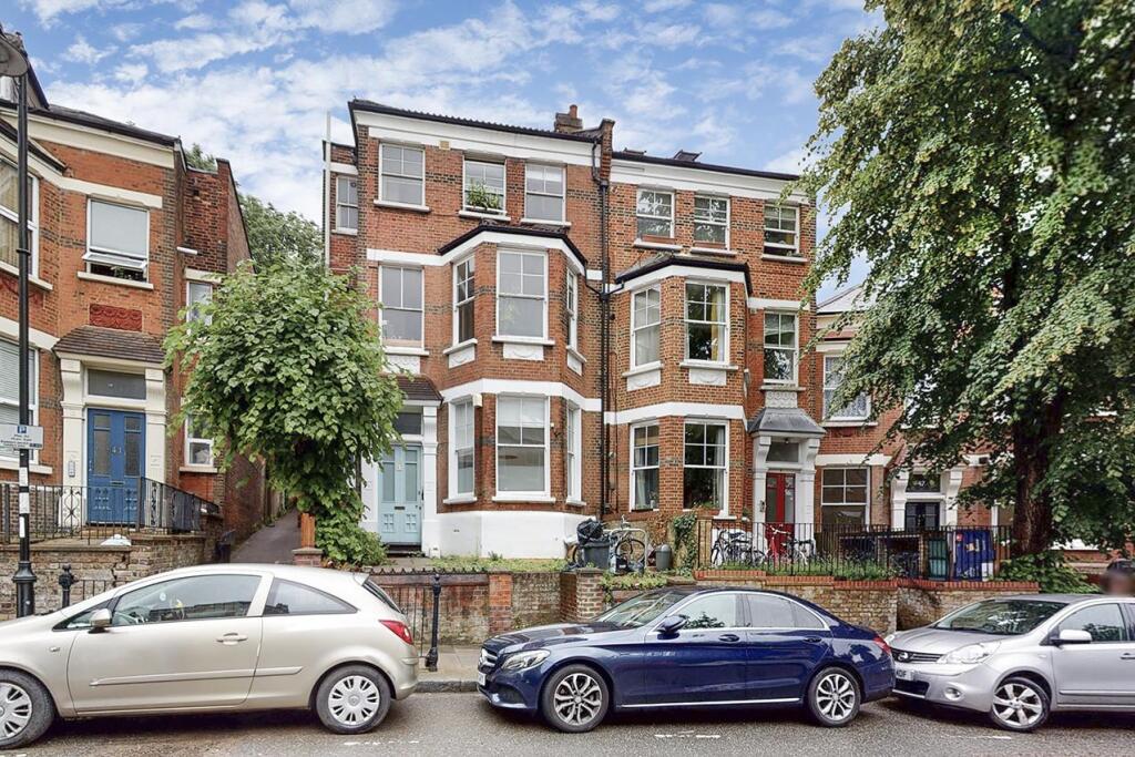 2 bed 1st Floor Flat for rent in Hornsey. From Alwyne Estate Agents - London