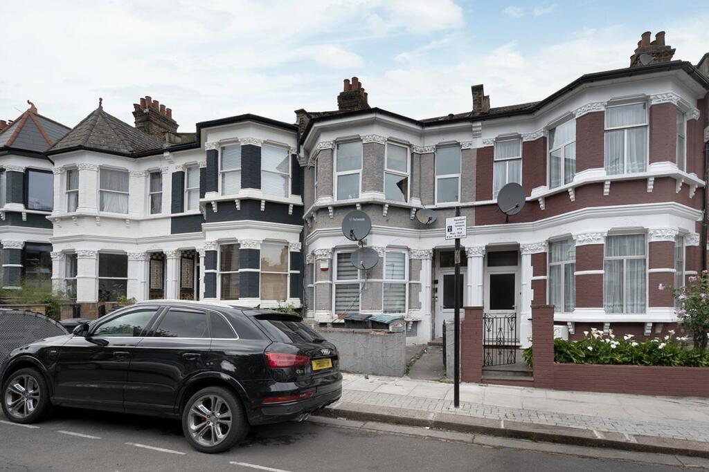 3 bed Detached for rent in Hornsey. From Alwyne Estate Agents - London