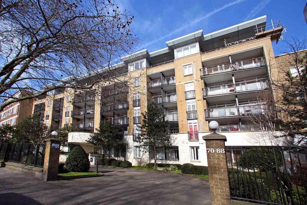 2 bed 1st Floor Flat for rent in London. From Alwyne Estate Agents - London