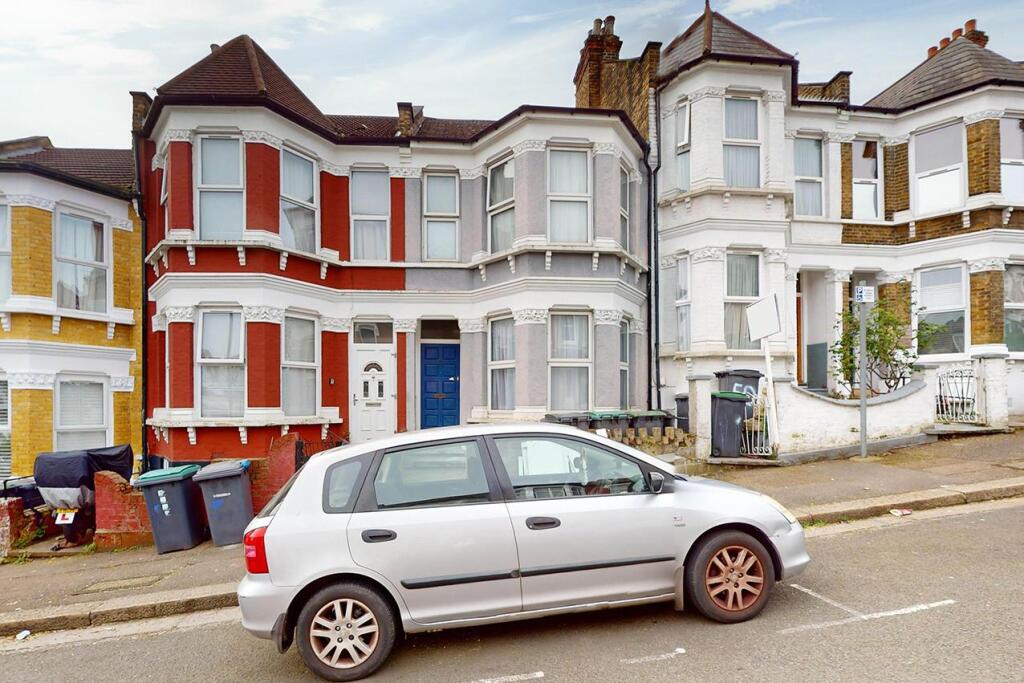 1 bed 1st Floor Flat for rent in London. From Alwyne Estate Agents - London