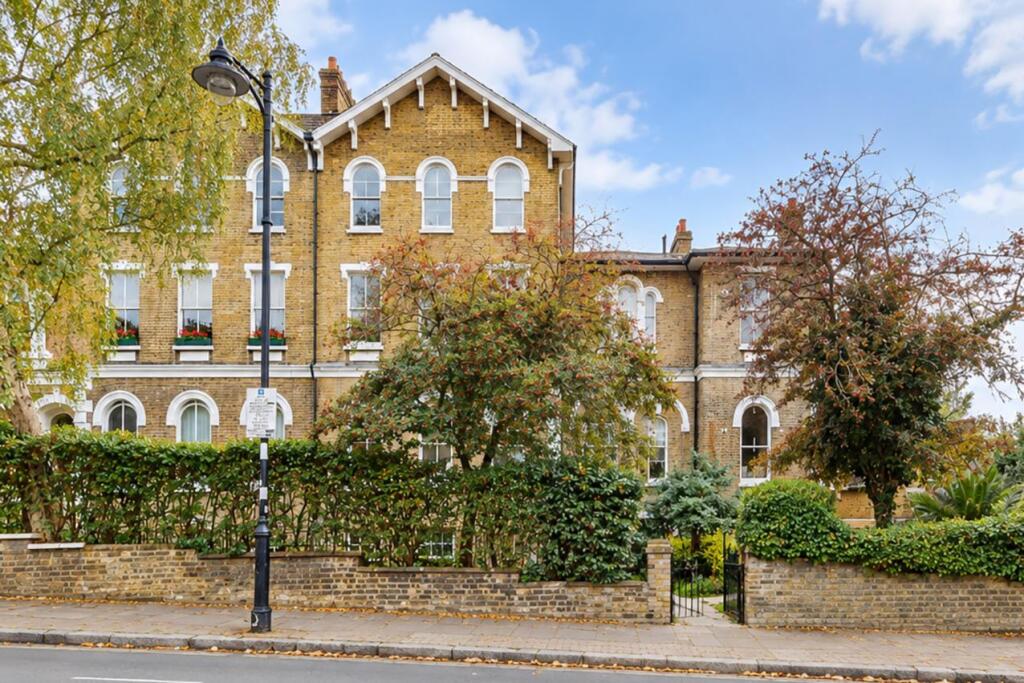 2 bed 1st Floor Flat for rent in London. From Alwyne Estate Agents - London