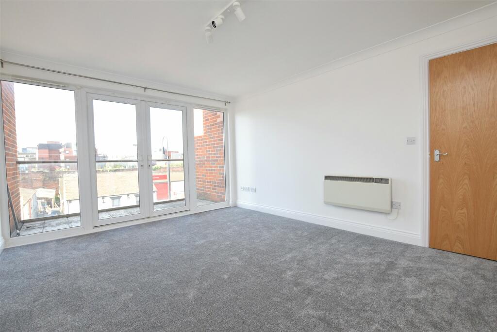 2 bed Apartment for rent in Romford. From Andrews Letting and Management - Romford