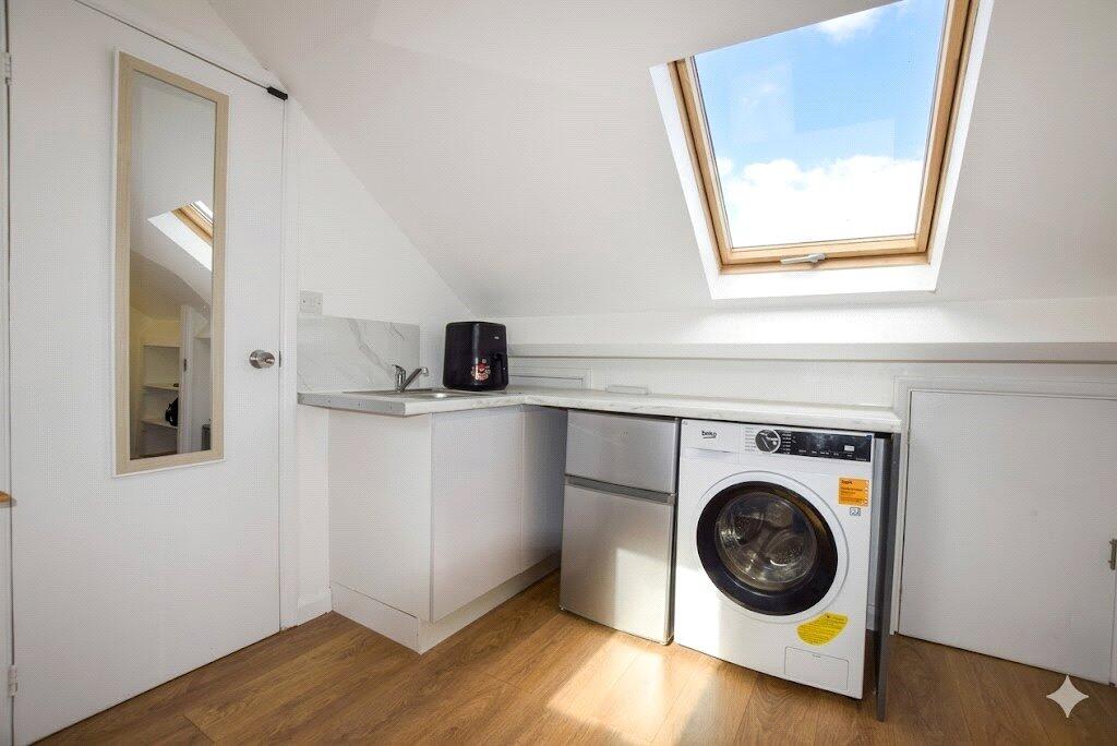 1 bed Not Specified for rent in Romford. From Andrews Letting and Management - Romford