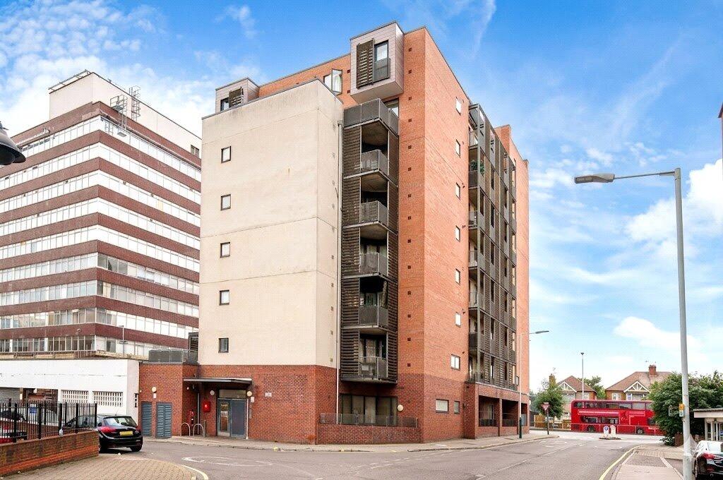 2 bed Apartment for rent in Romford. From Andrews Letting and Management - Romford