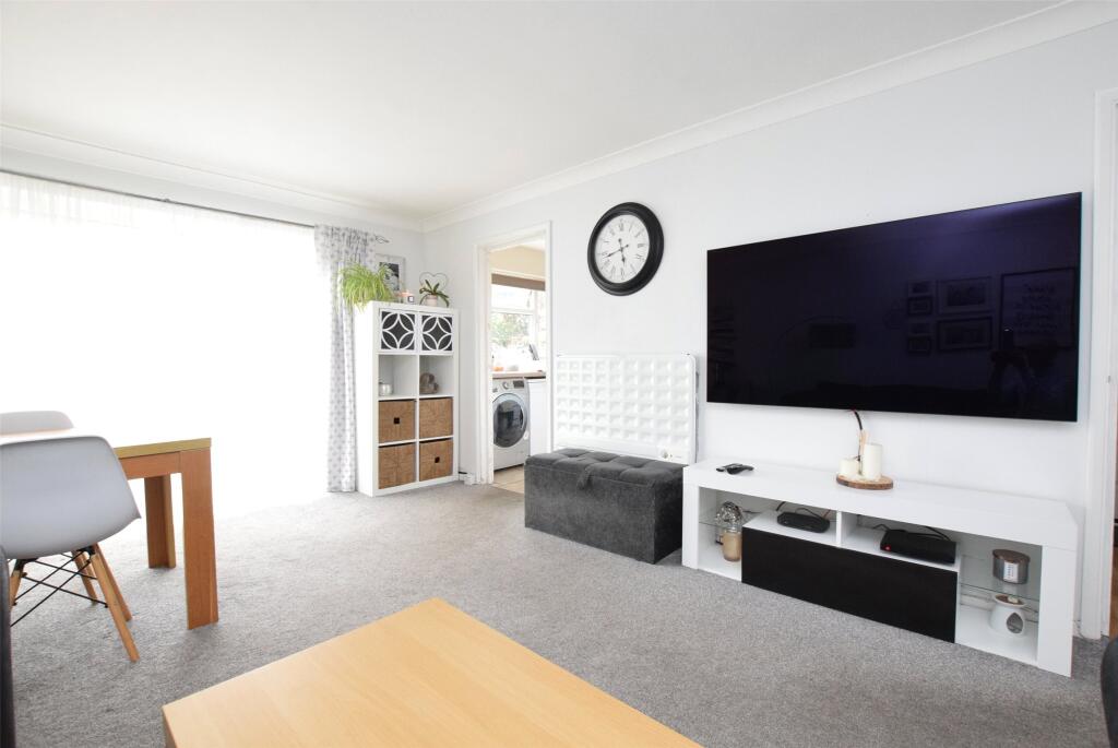 2 bed Apartment for rent in Romford. From Andrews Letting and Management - Romford