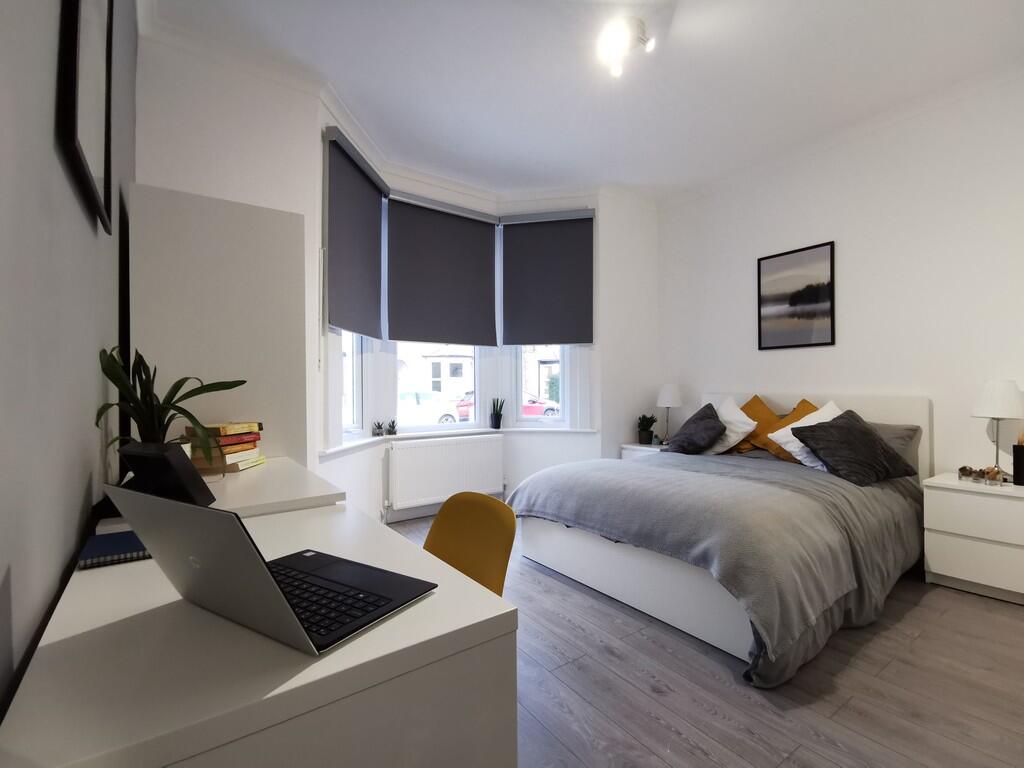 1 bed House Share for rent in West Drayton. From Andrews Turbervilles Estate Agents - Hillingdon - Crescent Parade