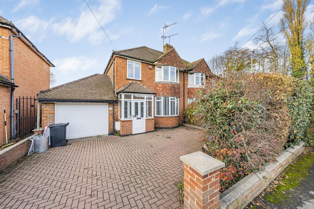 3 bed Semi Detached for rent in Denham. From Andrews Turbervilles Estate Agents - Hillingdon - Crescent Parade