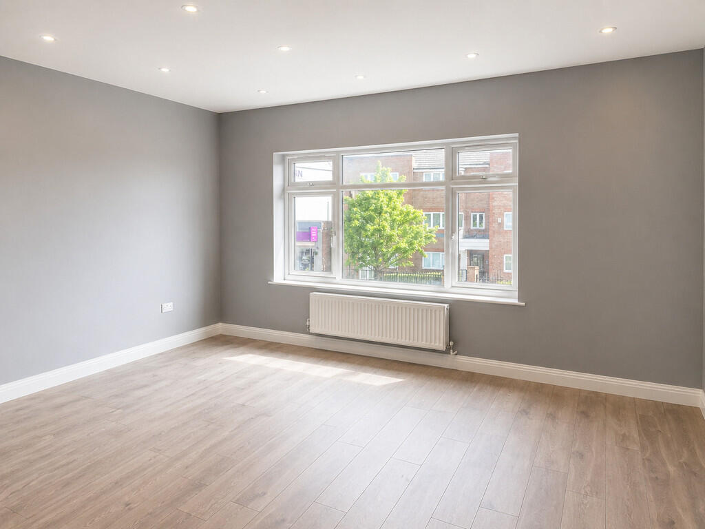 2 bed Apartment for rent in Hayes. From Andrews Turbervilles Estate Agents - Hillingdon - Crescent Parade