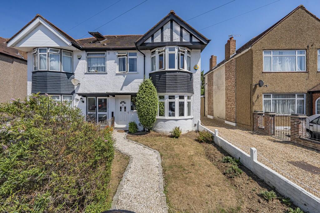 3 bed Semi Detached for rent in Uxbridge. From Andrews Turbervilles Estate Agents - Hillingdon - Crescent Parade