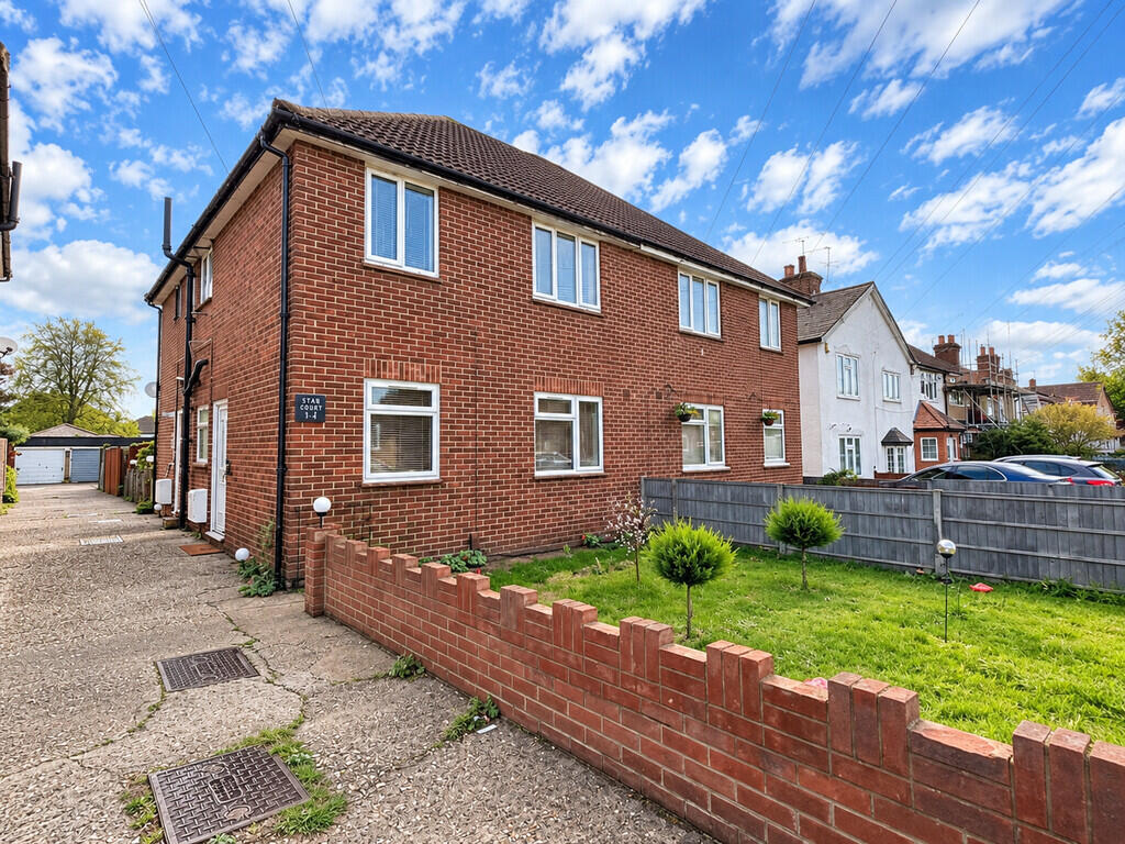 2 bed Annexe for rent in Yiewsley. From Andrews Turbervilles Estate Agents - Hillingdon - Crescent Parade