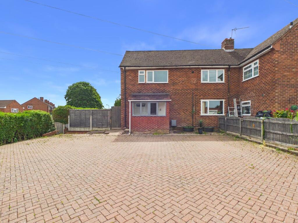 3 bed Semi Detached for rent in Stoke Pound. From A P Morgan - Bromsgrove