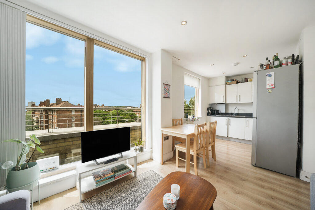 2 bed 1st Floor Flat for rent in Stoke Newington. From LKL Homes Limited - London 2 bed 1st Floor Flat for rent in Stoke Newington. From LKL Homes Limited - London