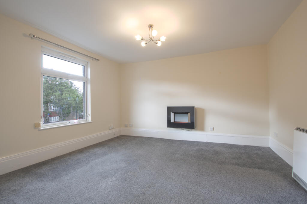 2 bed 1st Floor Flat for rent in Sidcup. From Anthony James - South East