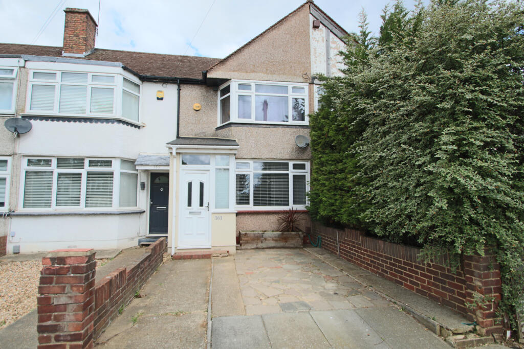 2 bed Mid Terraced House for rent in Sidcup. From Anthony James - South East