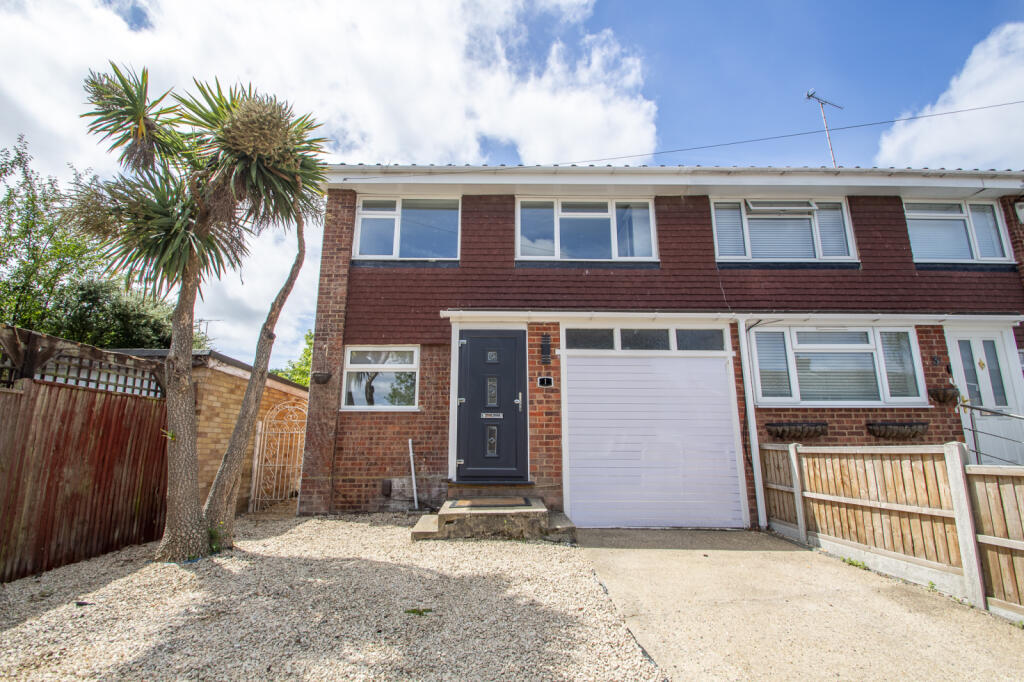 4 bed Semi Detached for rent in Joyden's Wood. From Anthony James - South East 4 bed Semi Detached for rent in Joyden's Wood. From Anthony James - South East