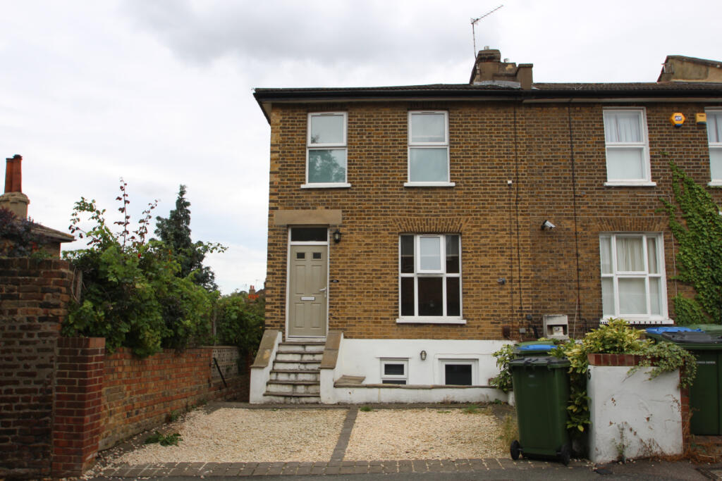 1 bed Annexe for rent in Woolwich. From Anthony James - South East