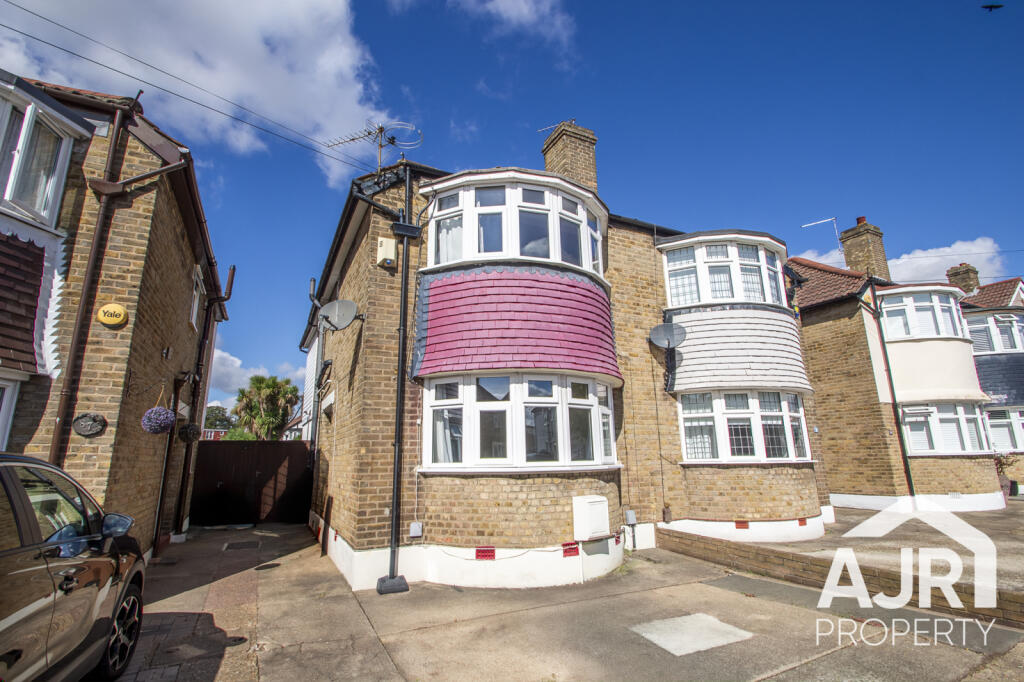 3 bed Semi Detached for rent in Bexley. From Anthony James - South East 3 bed Semi Detached for rent in Bexley. From Anthony James - South East
